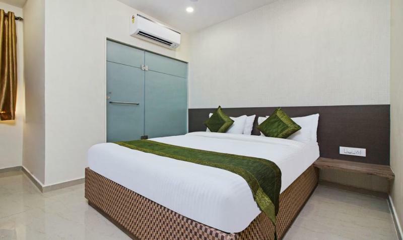 Ocean Suites Hotel Bombay Exterior foto