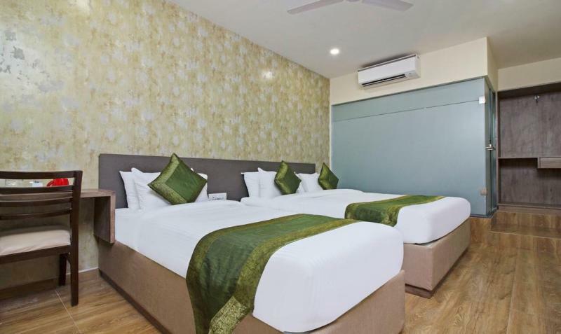 Ocean Suites Hotel Bombay Exterior foto