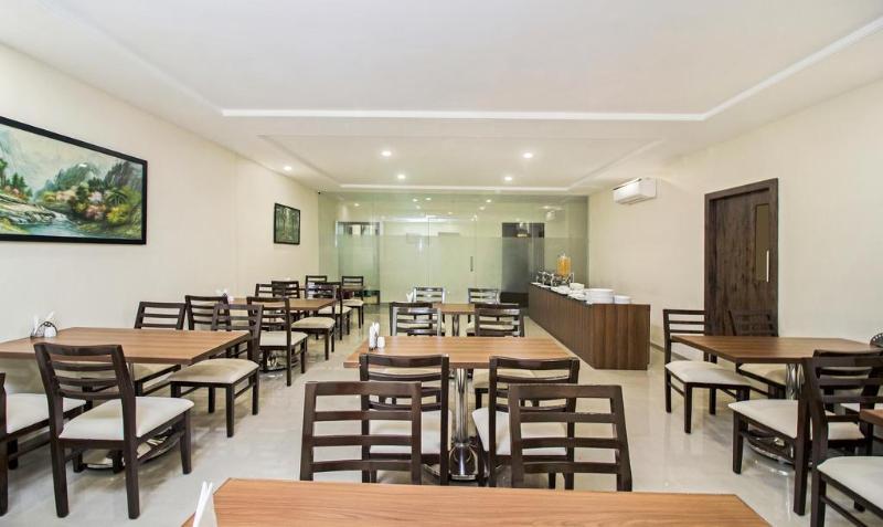 Ocean Suites Hotel Bombay Exterior foto
