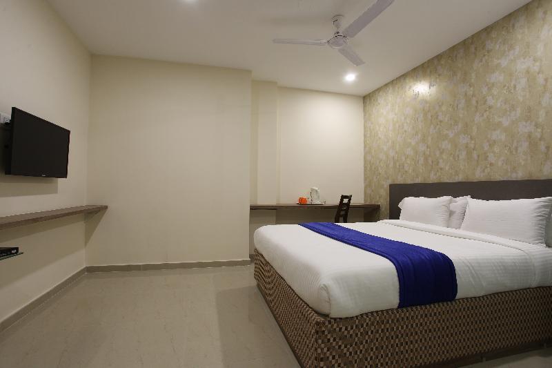 Ocean Suites Hotel Bombay Exterior foto